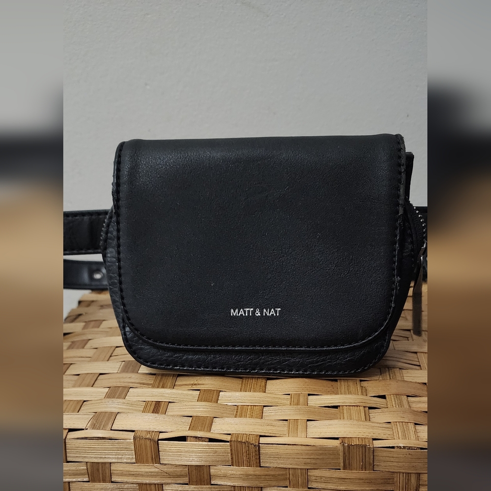Matt & Nat Black Crossbody Bag